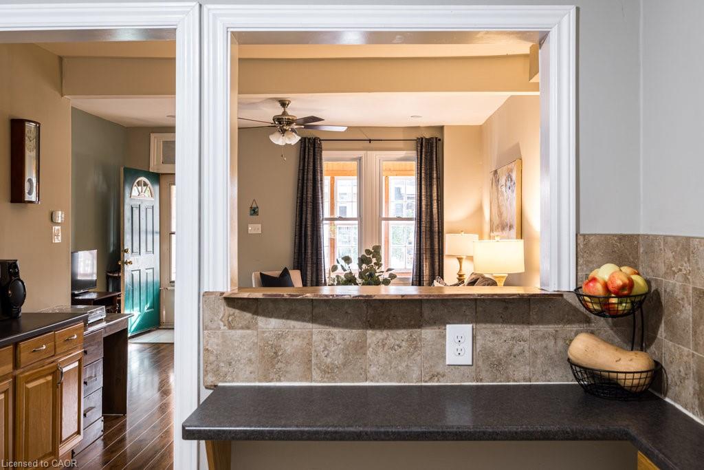 251 Balmoral Avenue N Property Photo 13