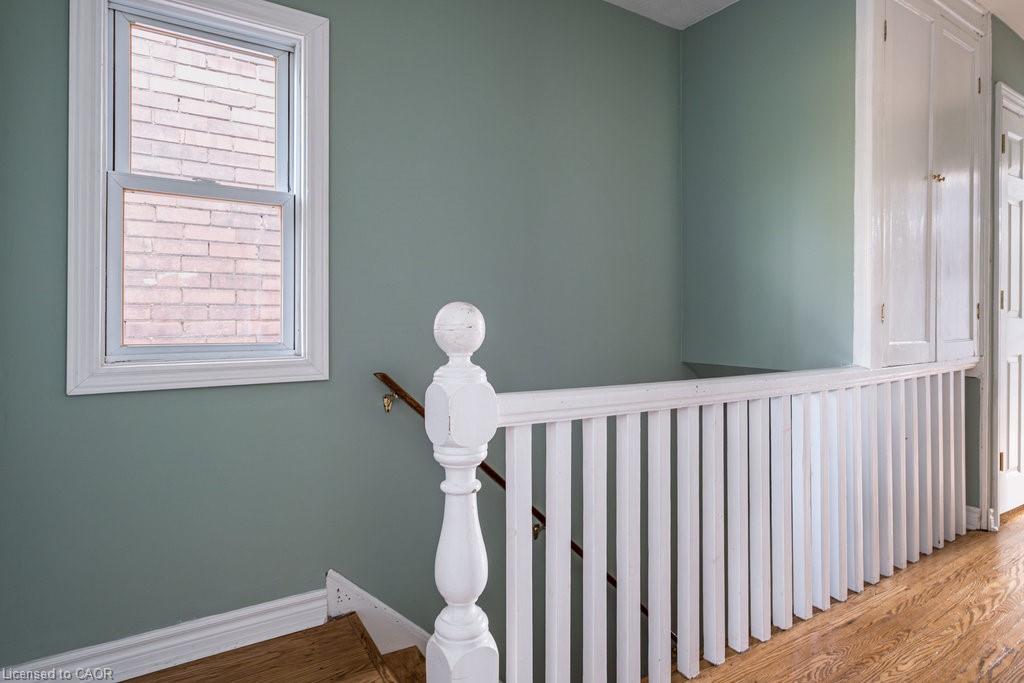 251 Balmoral Avenue N Property Photo 16