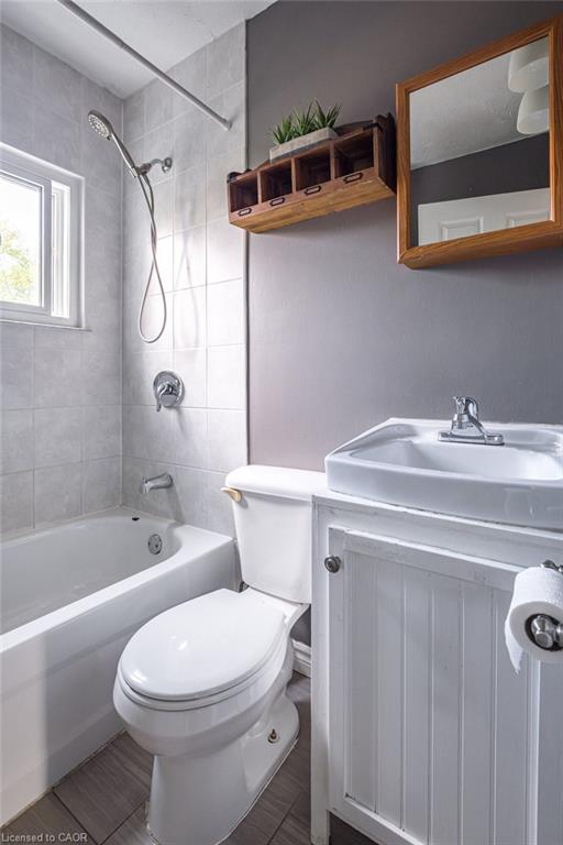 251 Balmoral Avenue N Property Photo 26