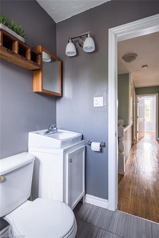 251 Balmoral Avenue N Property Photo 27