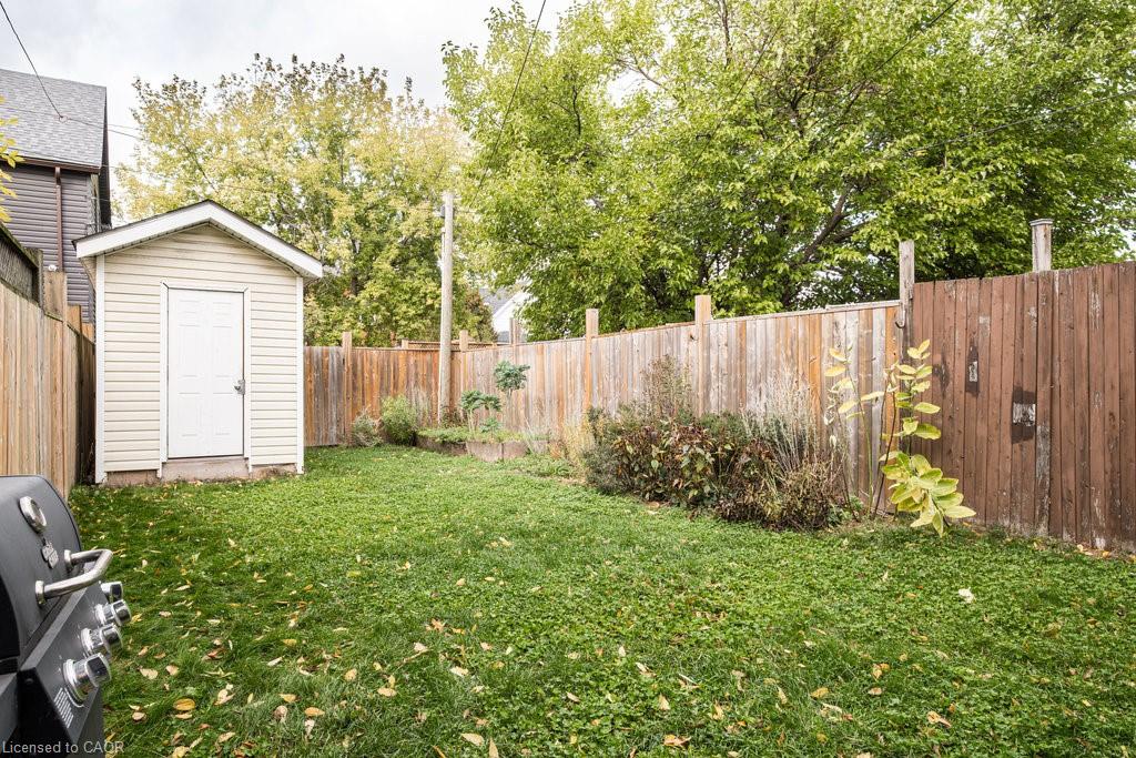 251 Balmoral Avenue N Property Photo 36