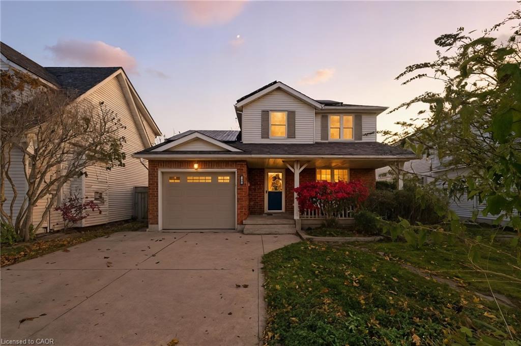 234 Dartmoor Crescent Property Photo 1