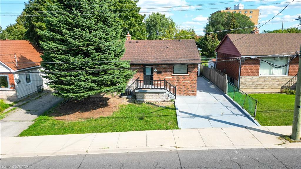 441 West 5th Street Property Photo 1