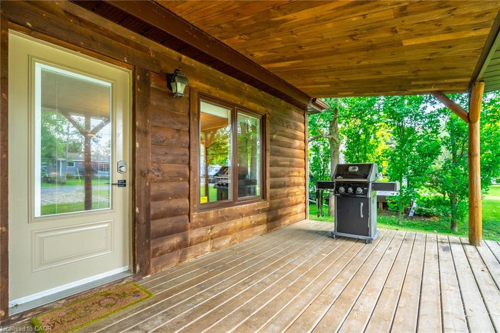 15 Park Lane Crescent Property Photo 6