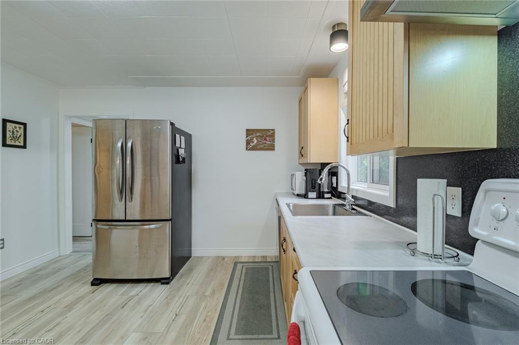 15 Park Lane Crescent Property Photo 18