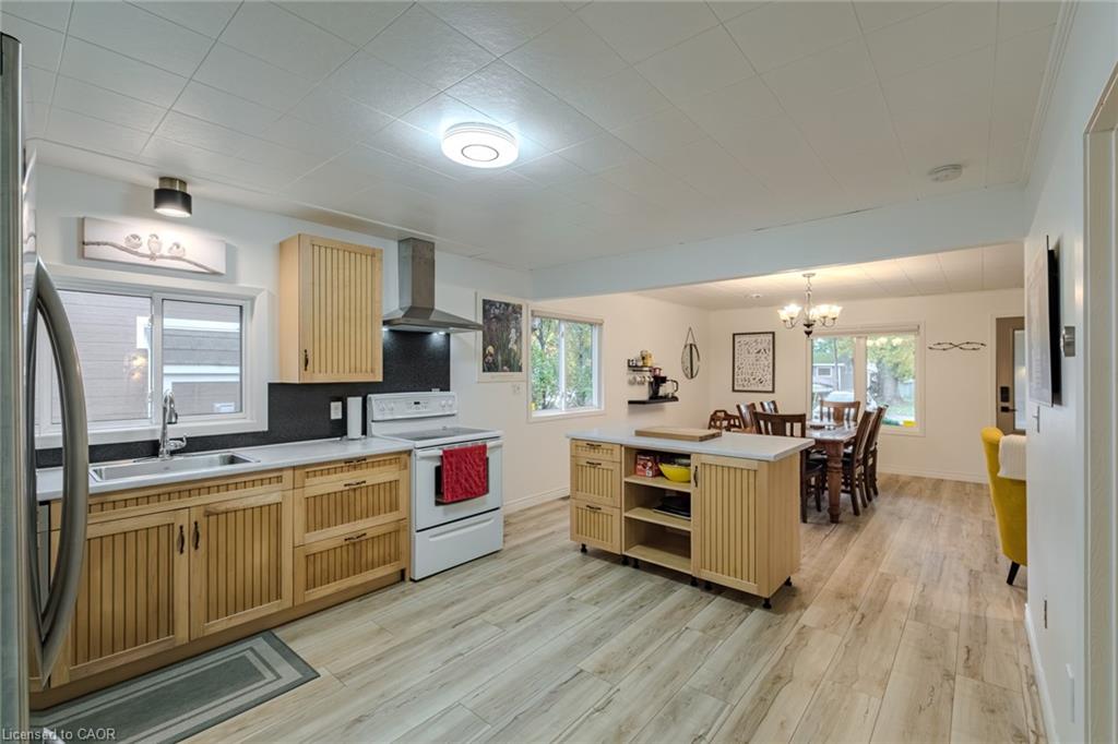 15 Park Lane Crescent Property Photo 21