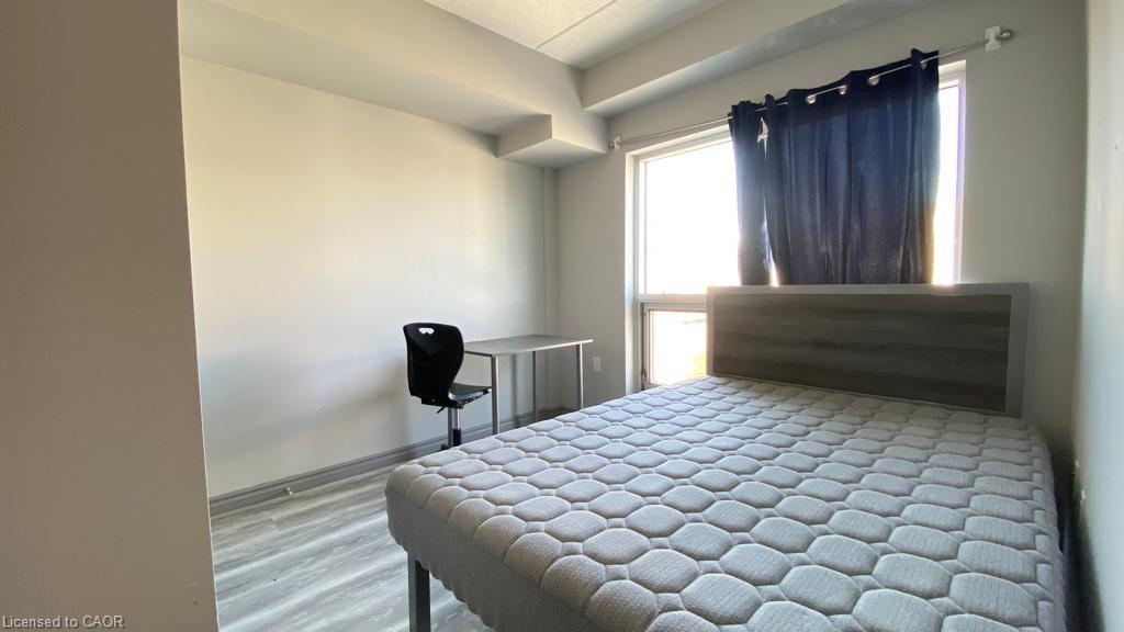 G503-275 Larch Street Property Photo 12