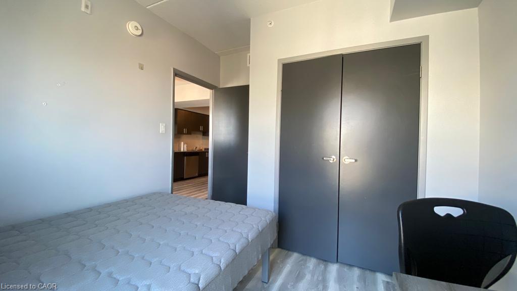 G503-275 Larch Street Property Photo 13