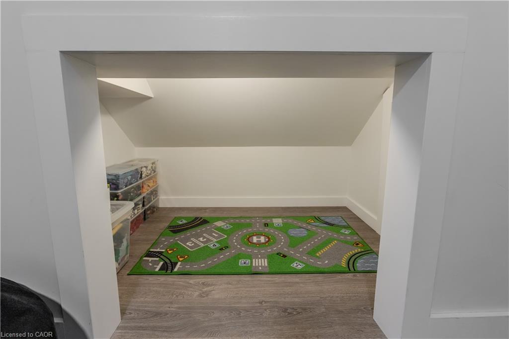 333 St Paul Street Property Photo 21