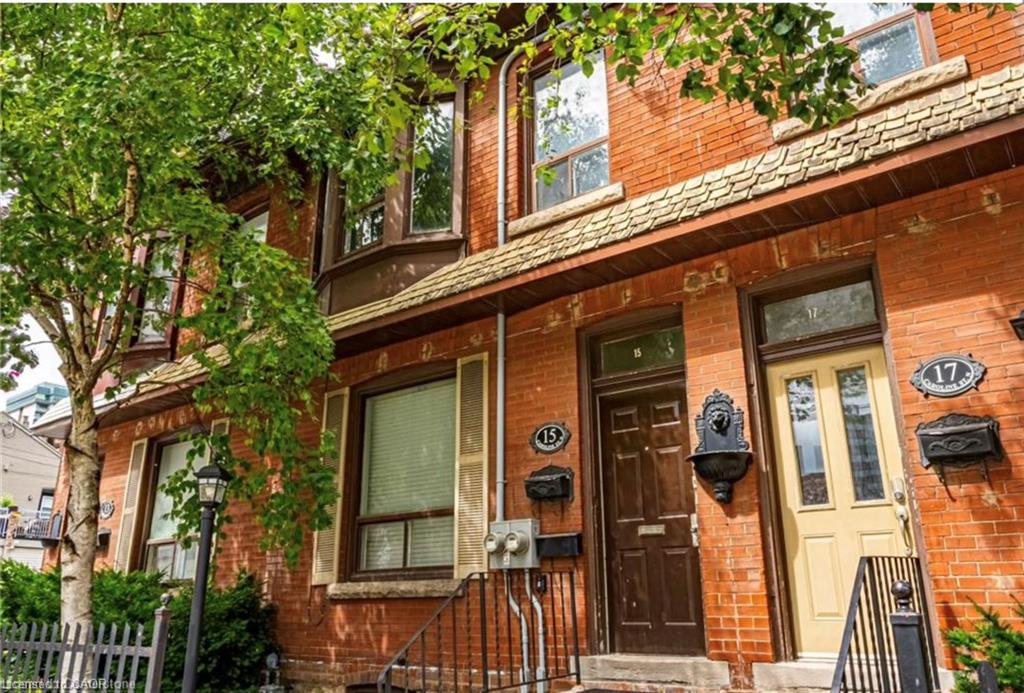 15 Caroline Street N Property Photo 1