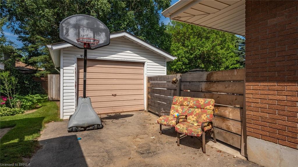 75 Pusey Boulevard Property Photo 29