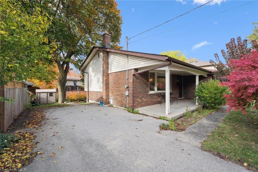 27 Cedar Street Property Photo 6