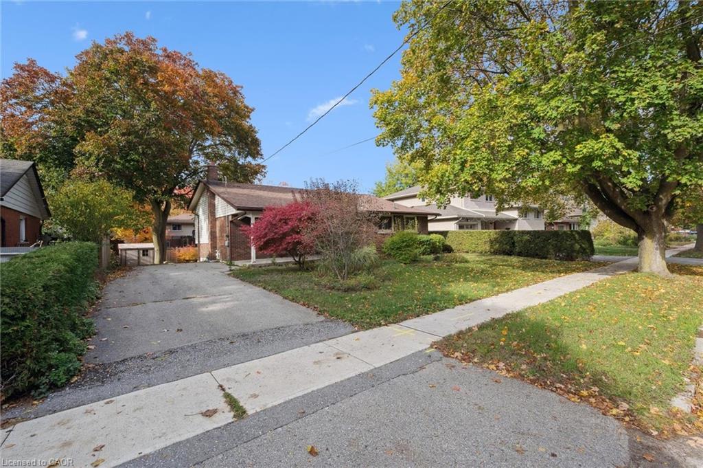 27 Cedar Street Property Photo 7