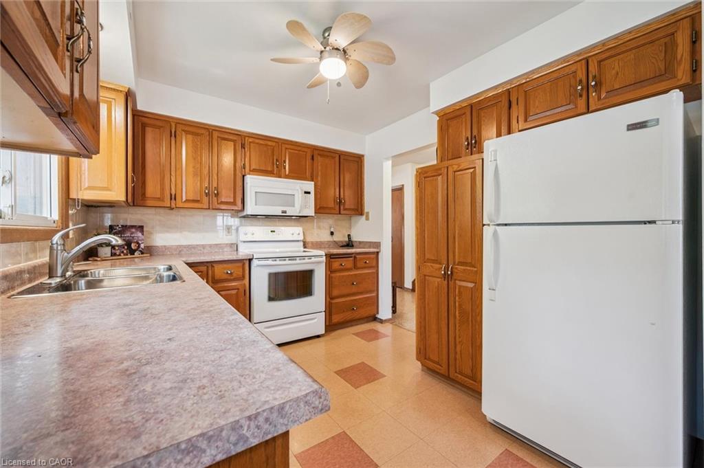 27 Cedar Street Property Photo 21