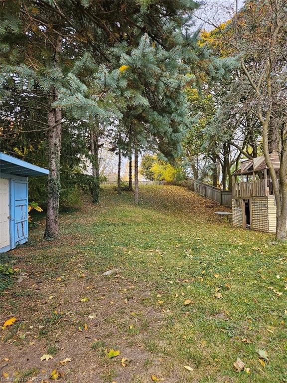 1154 Queens Boulevard Property Photo 7