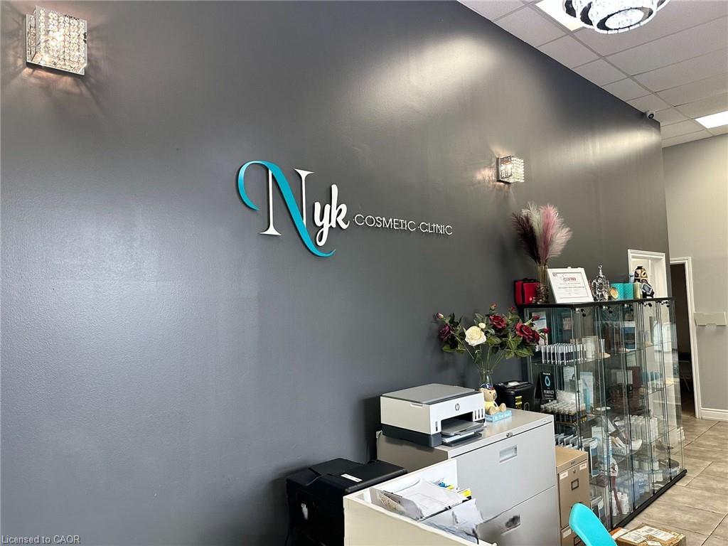 8-60 Dundas Street E Property Photo 6