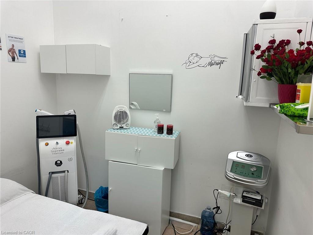 8-60 Dundas Street E Property Photo 16