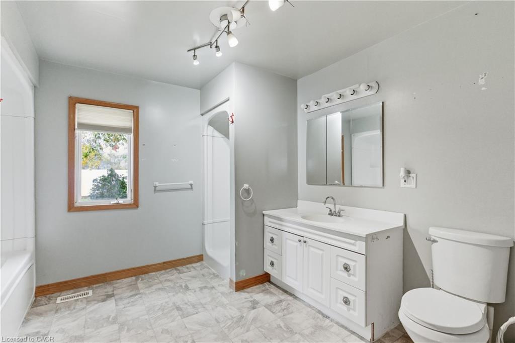 249 Cockshutt Road Property Photo 34