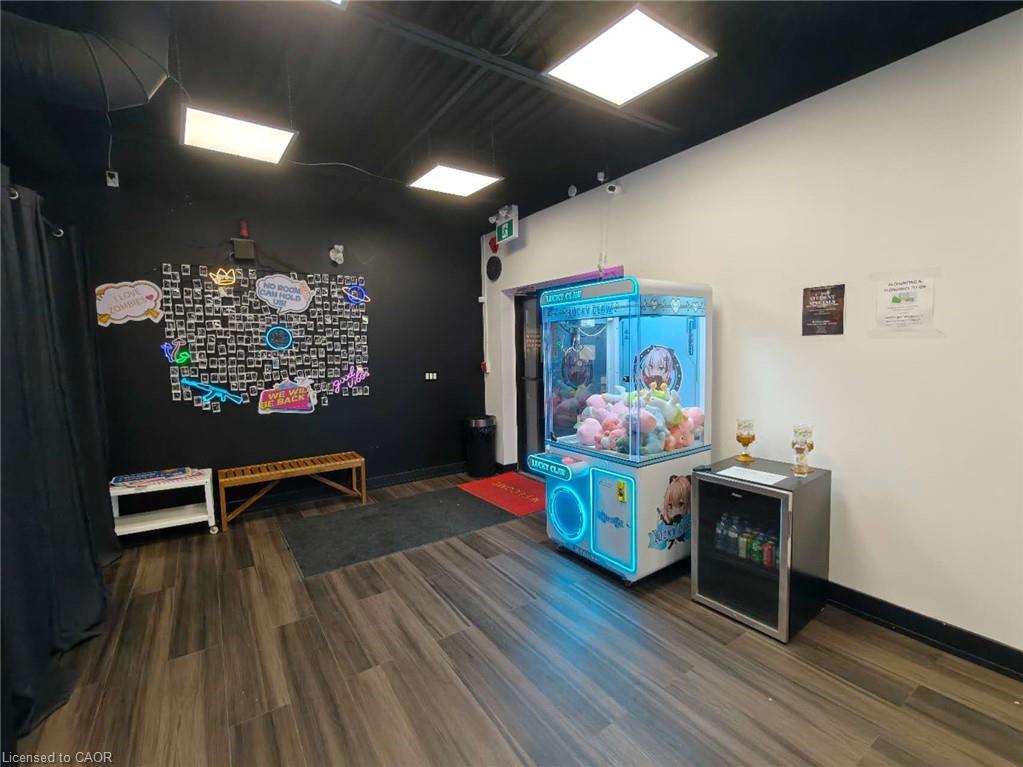 12-258 King Street N Property Photo 8