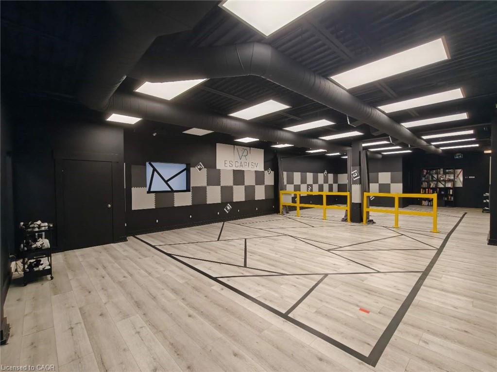 12-258 King Street N Property Photo 11