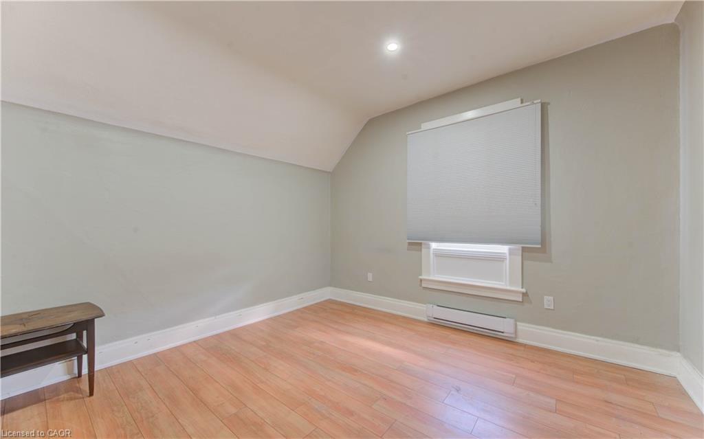 138 Courtland Avenue E Property Photo 30