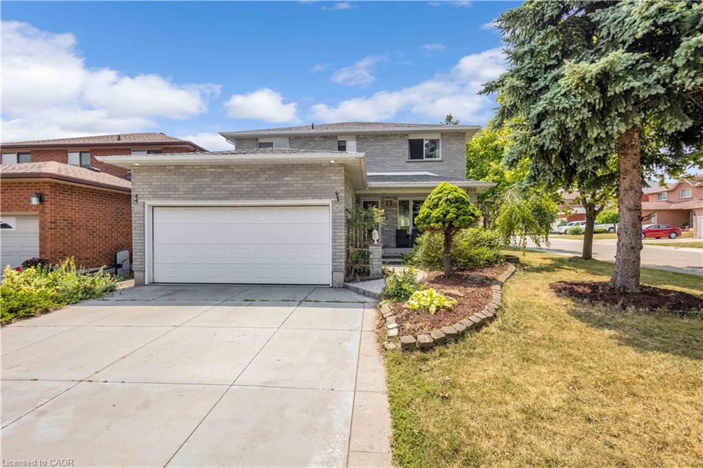 2 Robespierre Court Property Photo 1