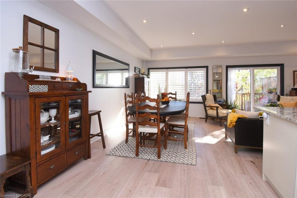 31-40 Hamilton Street S Property Photo 12