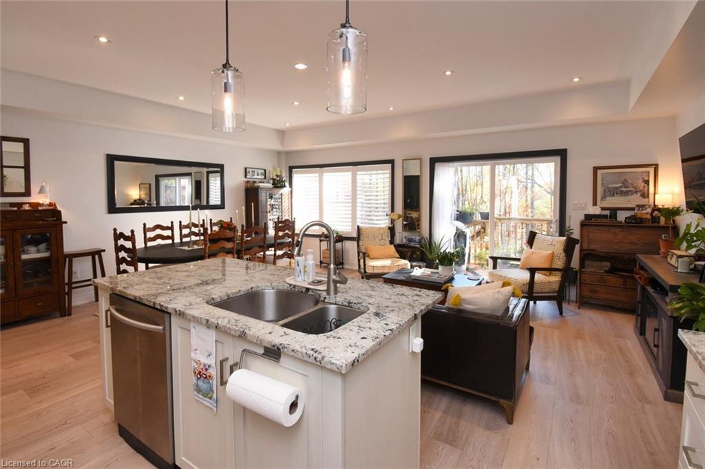 31-40 Hamilton Street S Property Photo 18