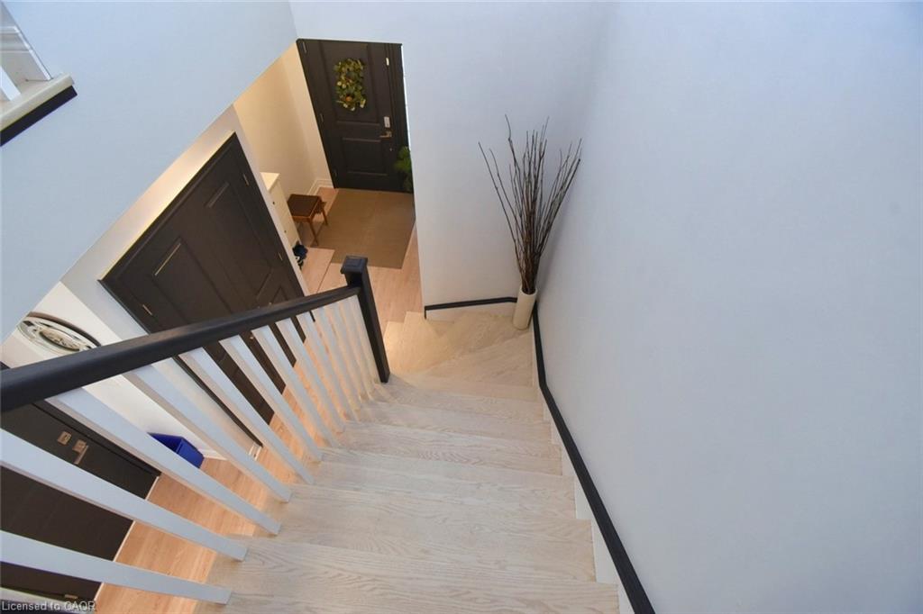 31-40 Hamilton Street S Property Photo 21