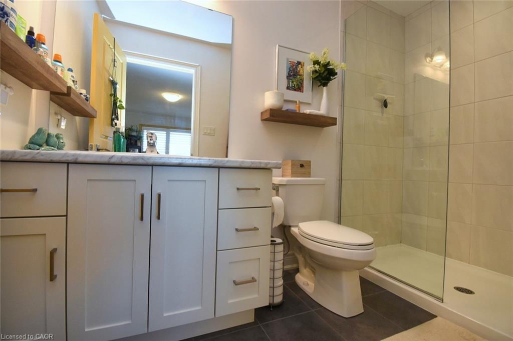 31-40 Hamilton Street S Property Photo 29