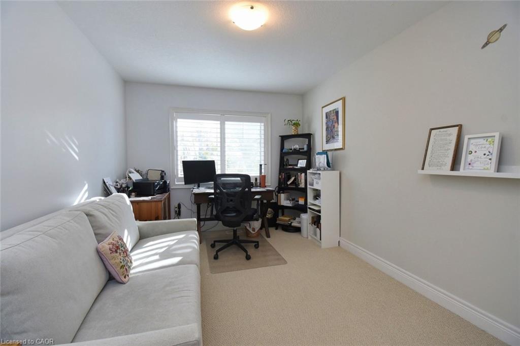 31-40 Hamilton Street S Property Photo 31