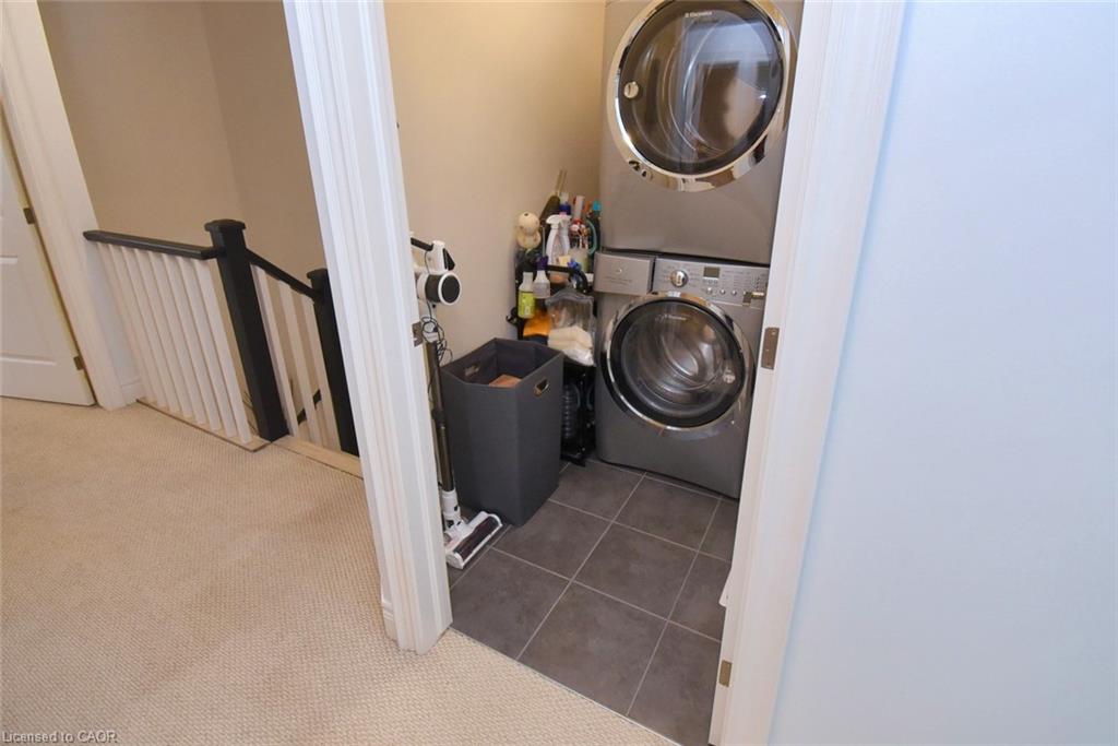 31-40 Hamilton Street S Property Photo 38