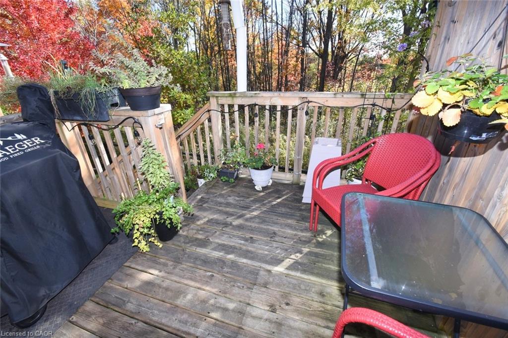 31-40 Hamilton Street S Property Photo 44