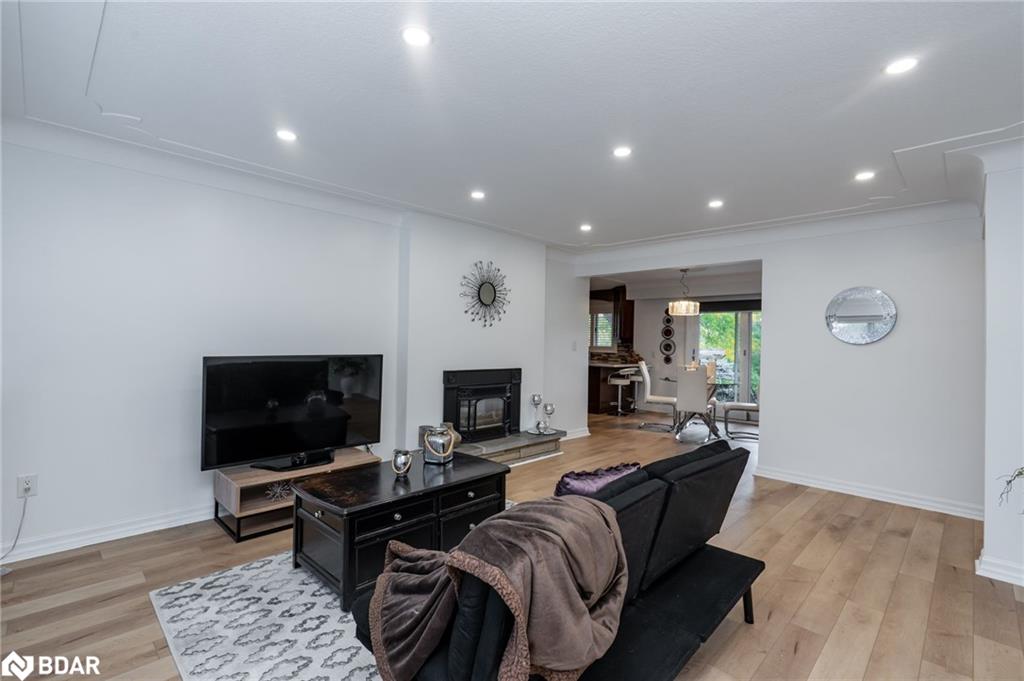 6256 Balmoral Avenue Property Photo 5