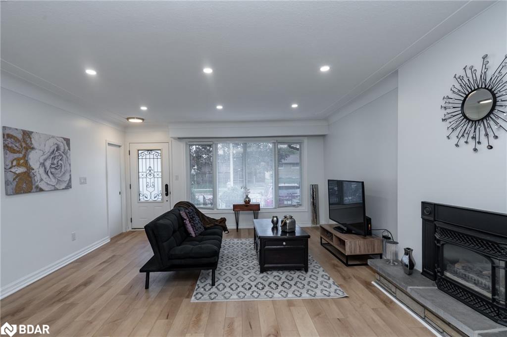 6256 Balmoral Avenue Property Photo 8