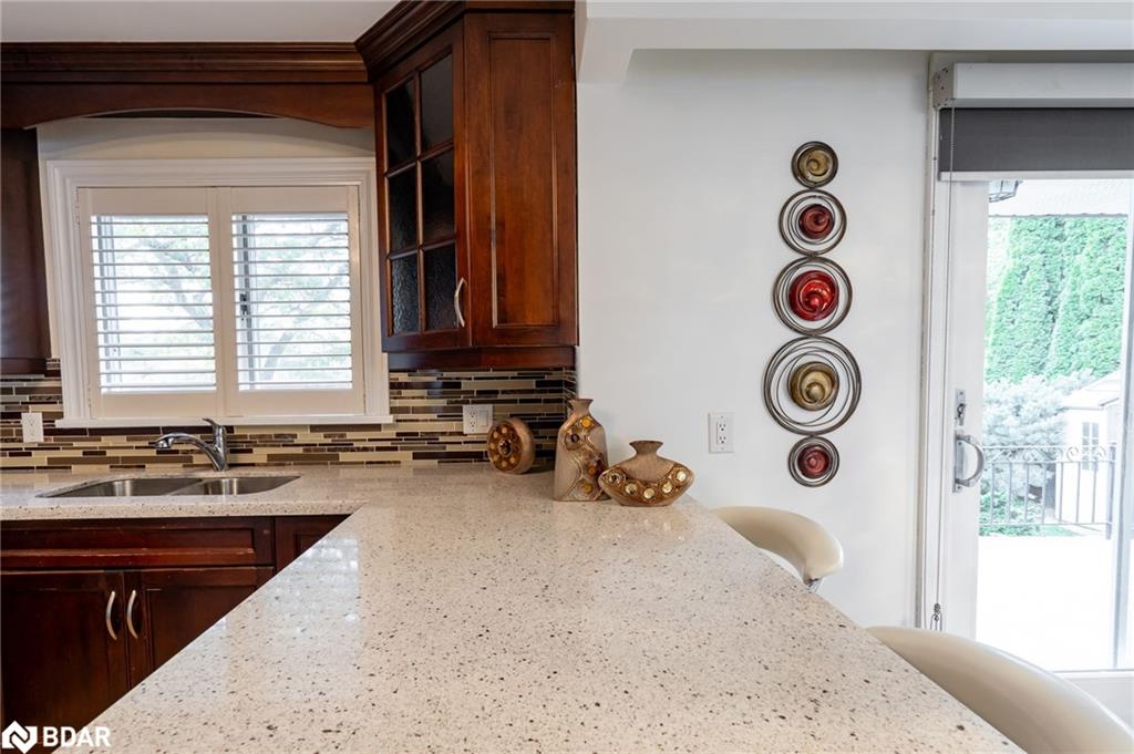 6256 Balmoral Avenue Property Photo 11