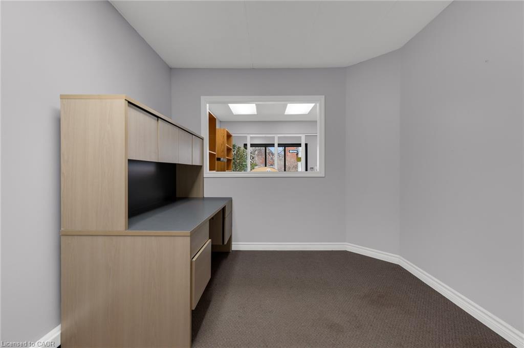 1-361 Jackson Street W Property Photo 11