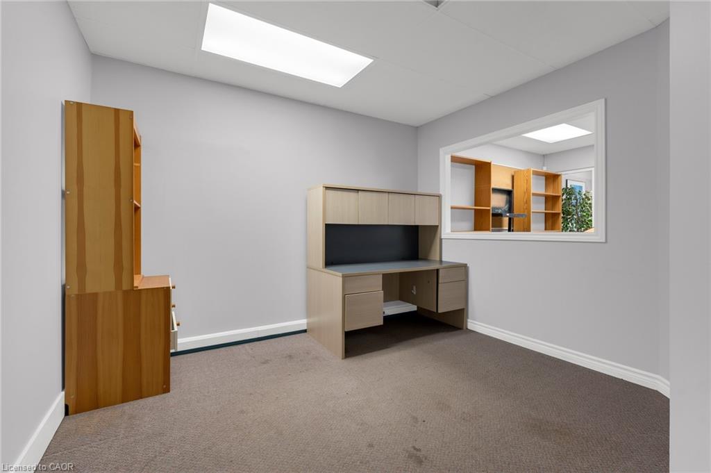 1-361 Jackson Street W Property Photo 12