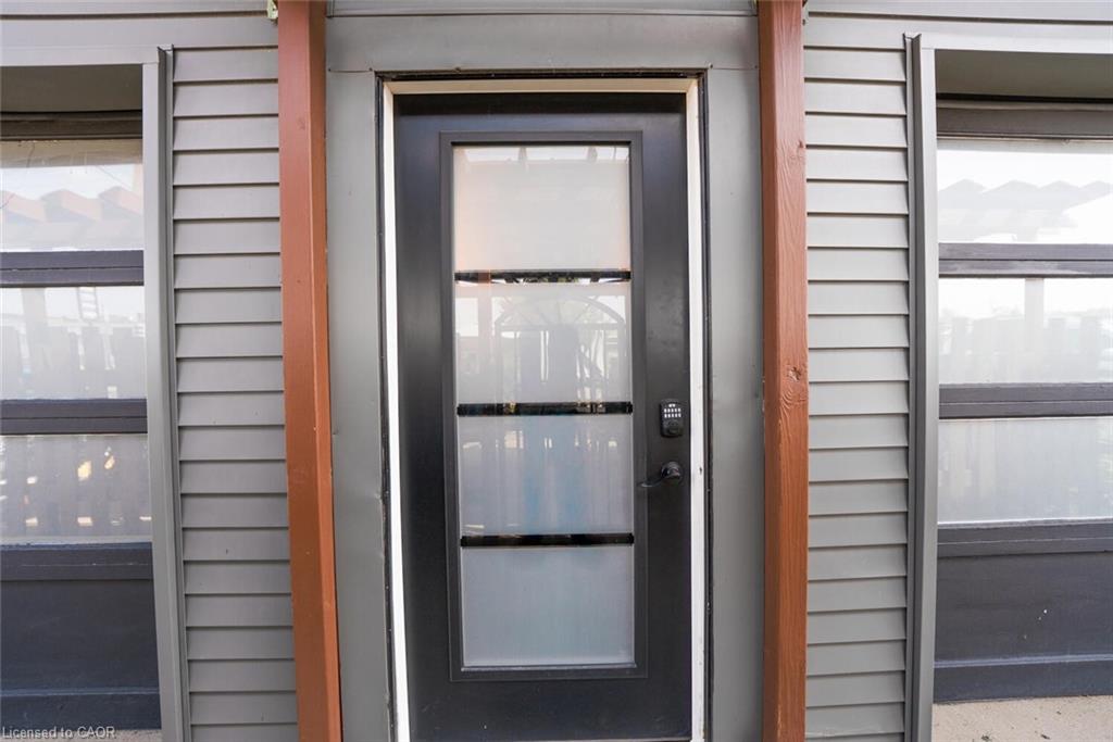 4-466 Merritt Street Property Photo 2