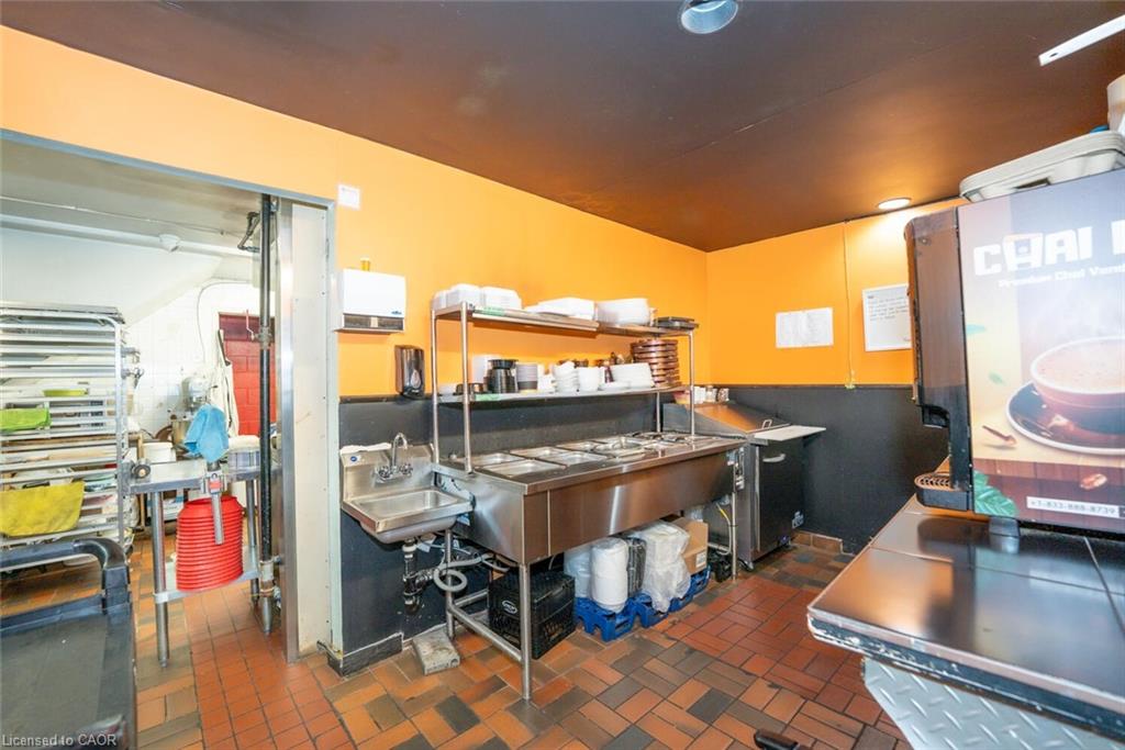 4-466 Merritt Street Property Photo 15