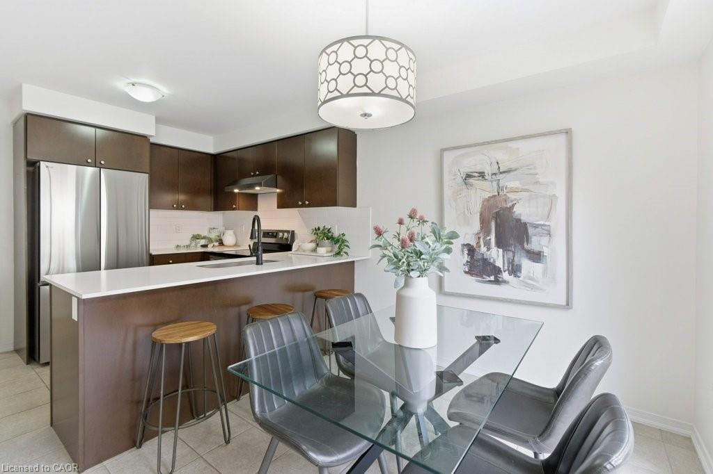 113 Thornlodge Drive Property Photo 11