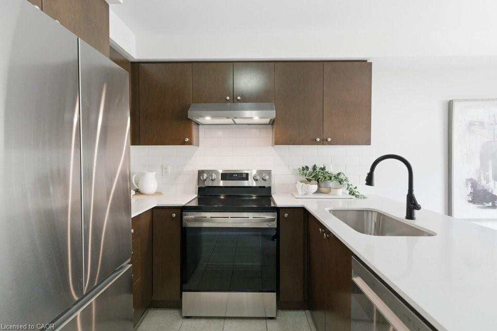 113 Thornlodge Drive Property Photo 18