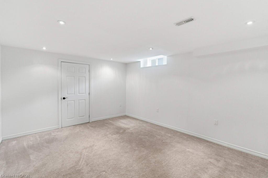 113 Thornlodge Drive Property Photo 29