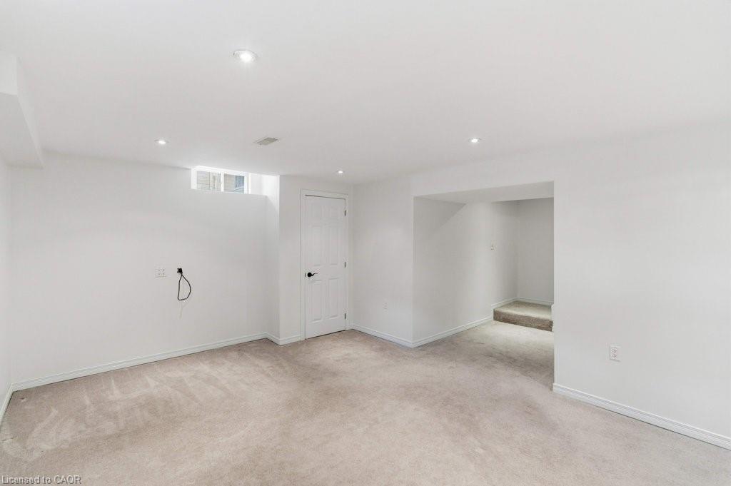 113 Thornlodge Drive Property Photo 31