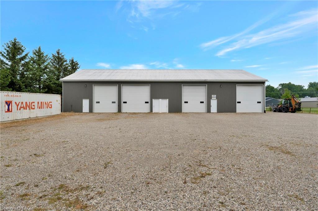 285794 - A Airport Road Property Photo 1