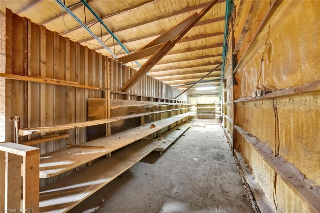 285794 - A Airport Road Property Photo 6