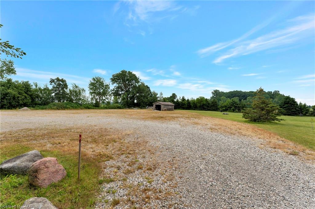 285794 - A Airport Road Property Photo 8
