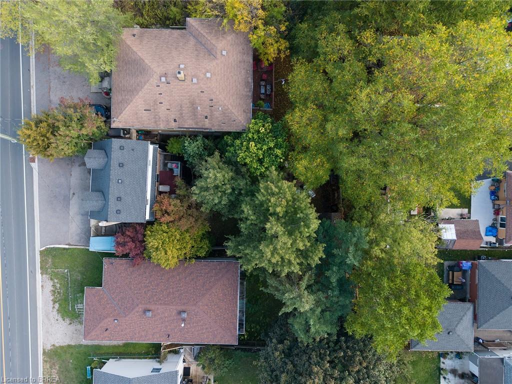 24 Avenue Road Property Photo 30