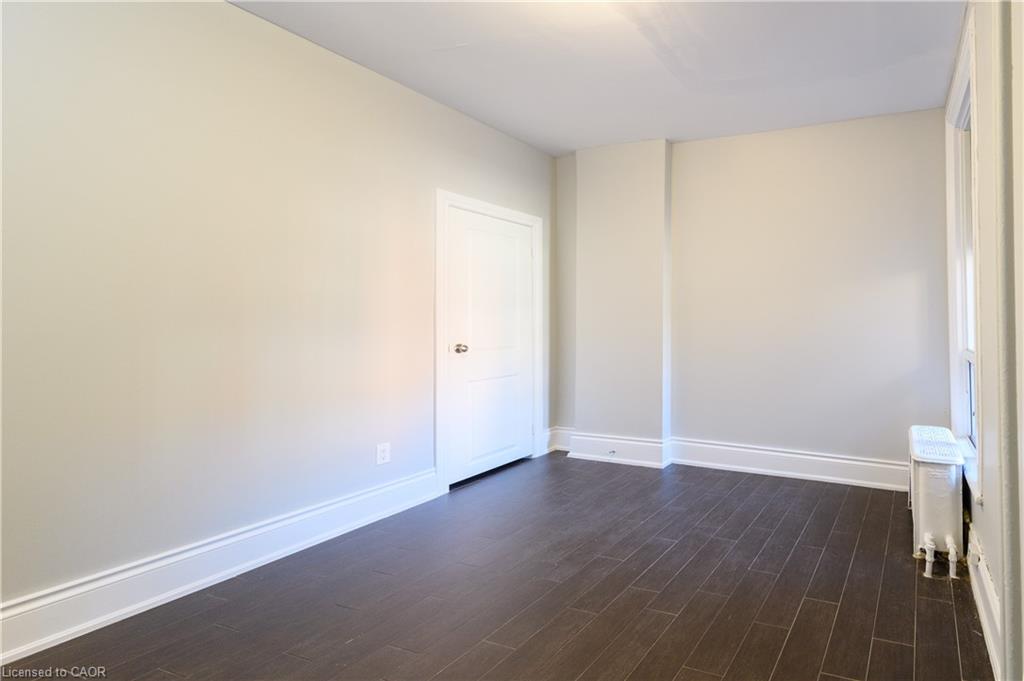 477 King Street E Property Photo 7