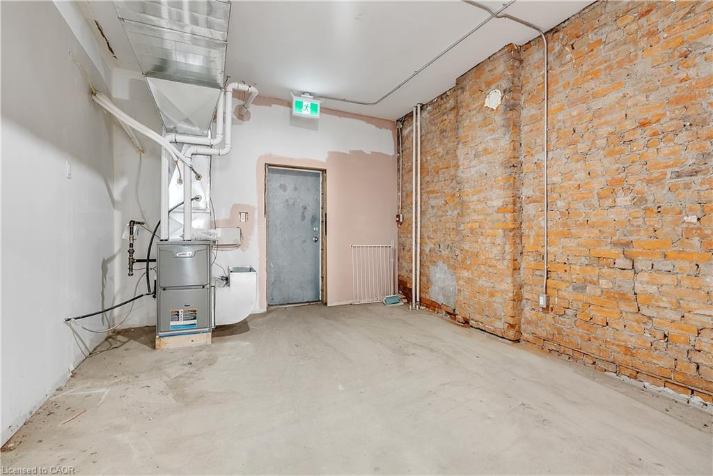 477 King Street E Property Photo 18